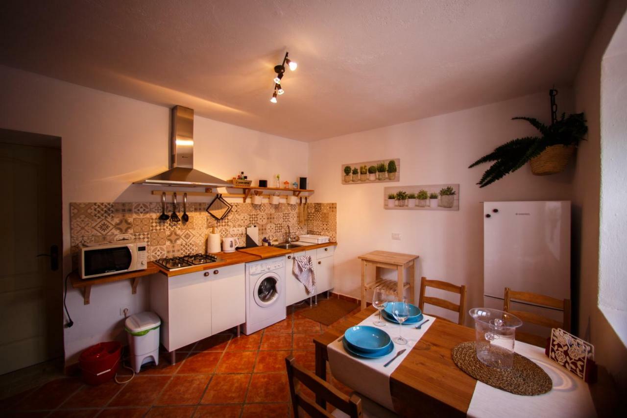 Casa Dante * Tías